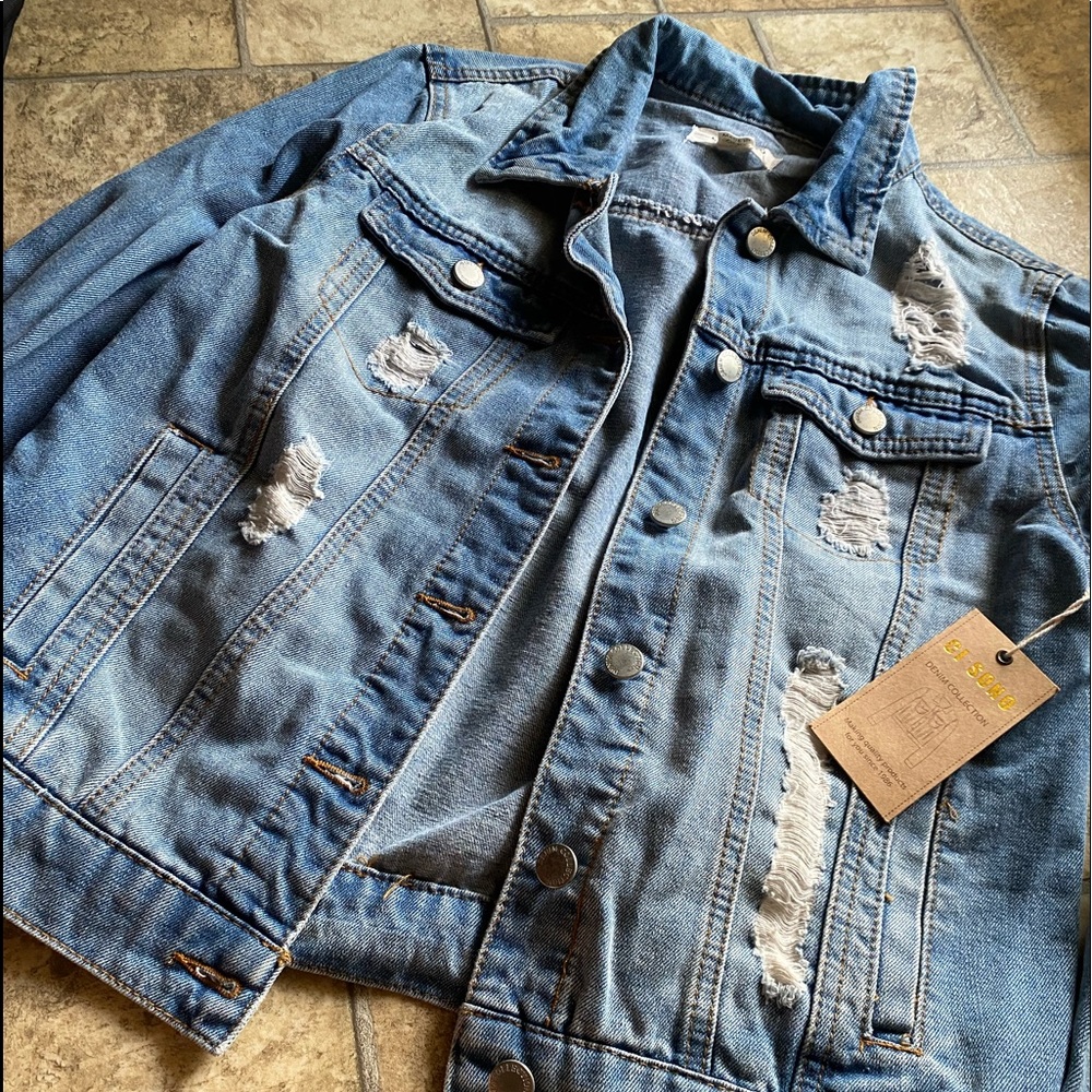 Women’s Jean Jacket